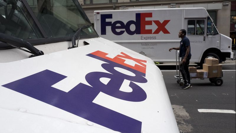 FedEx declines to end Amazon’s US air delivery contract later this month