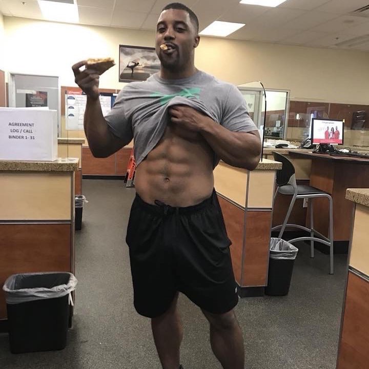 Model and Influencer Markdabeast1 Flaunts his Natural Physique