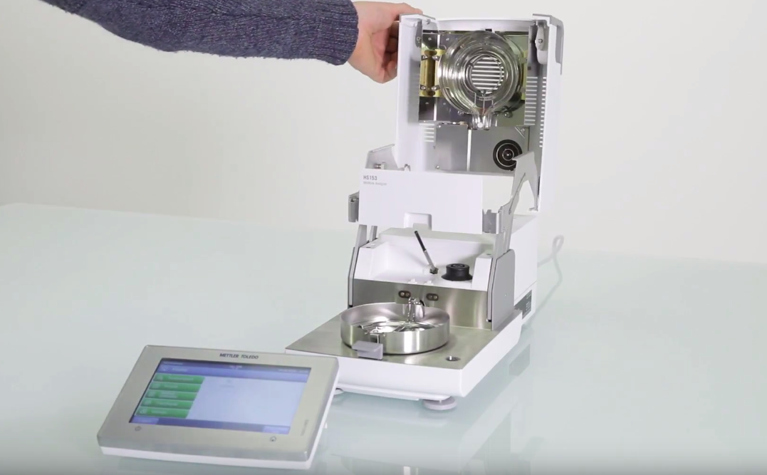 More Lab Technicians are Using Moisture Analysers to Measure Moisture Content in Different Samples