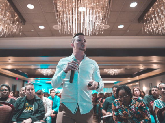 How Julian Kuschner Helps You Take That Leap of Faith and Start Your Own Business