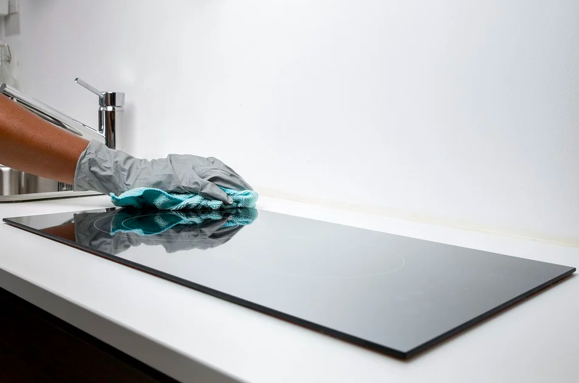 Your Cleaning Lady Doesn’t Want You To Know These 7 Secrets