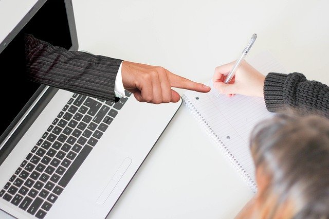 Microsoft will help 27,000 schools in UK to set up online classes using Microsoft Office 365 due to Coronavirus lockdown