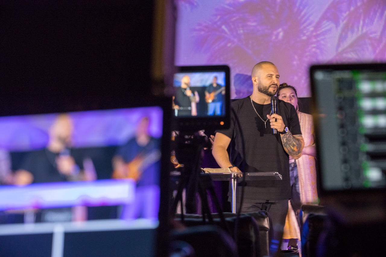 Pastor Mike Signorelli urges People to Alter their Perception during the Health Crisis