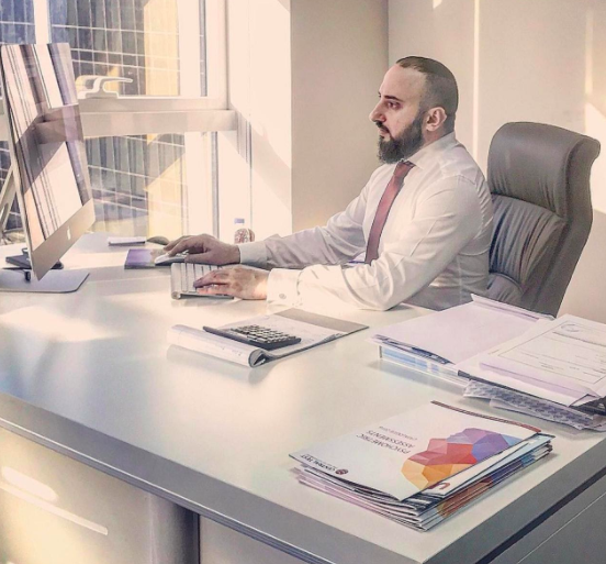 Entrepreneur Nadim Zidan Shockingly Announces Doctors are not the Heroes of this Crisis