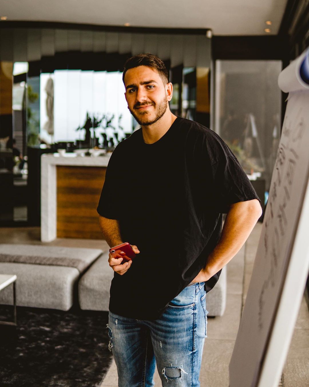 Want to become a pro at digital marketing? Max Weiss is the name who will take you to your goal