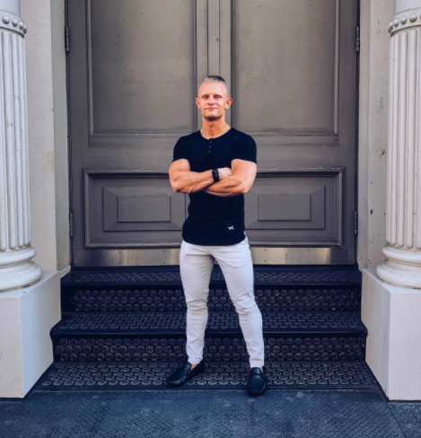 Fitness Coach Blake Holman Leads the Way in Transforming People’s Bodies by Eating Food They Love