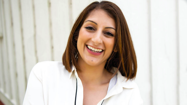 Interview with Best Selling author Kamini Wood and the success of her book OM: Life’s Gentle Reminders