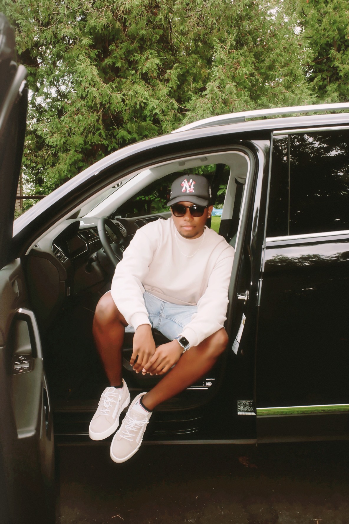 Meet The Legend Rosz – A Rising Musical Artist