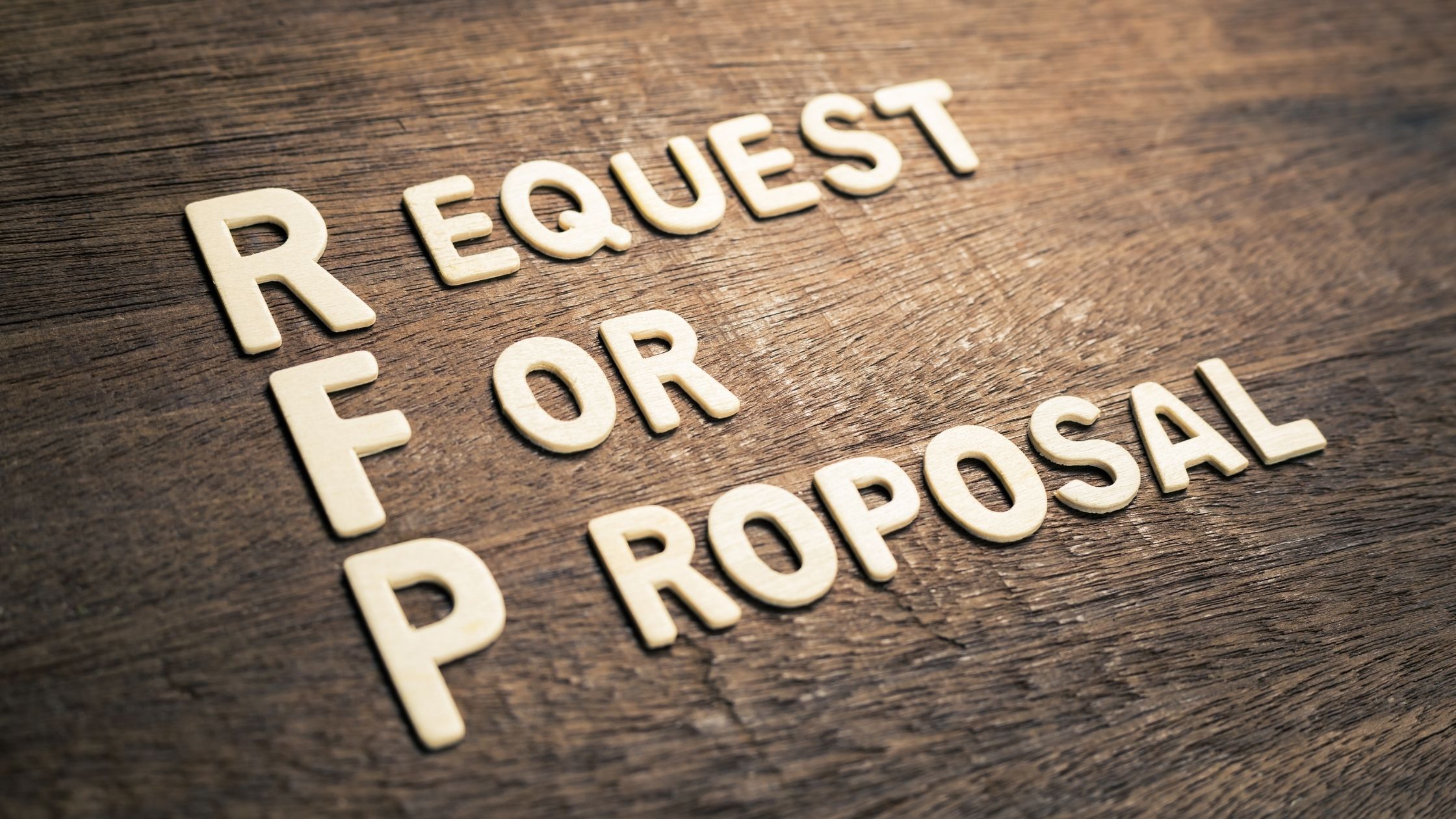 Business Experts Advise to Hire a Proposal Consultant to Create a Competitive and Compelling Proposal