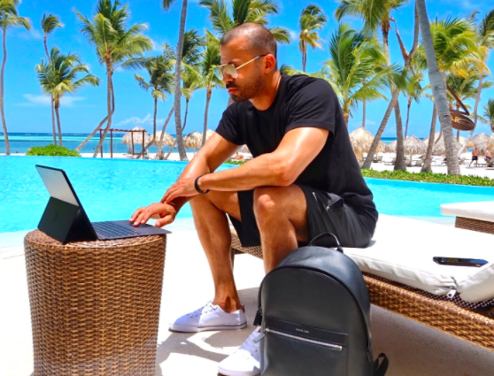 Deron Keeton: Veering Away from a Paycheck-Based Lifestyle