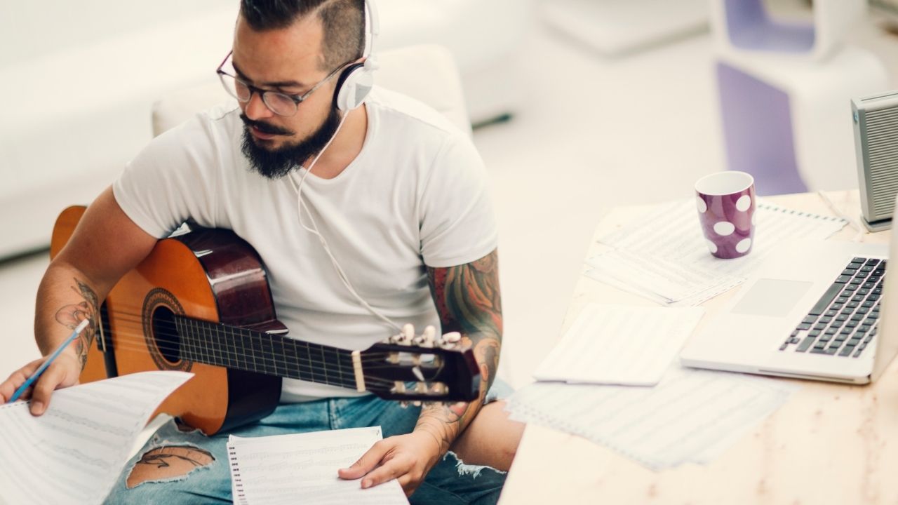9 Reasons why every musician should buy royalty-free beats