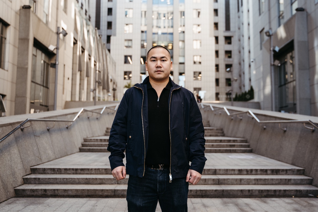 From Rags To Riches – Here’s The Inspirational Story of Frank Song, Who Defied All Odds