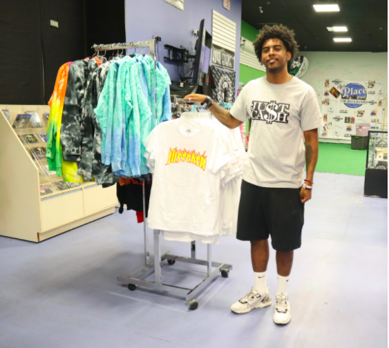 Student-Athlete Jalen Chatman Creates Clothing Brand JU$T CA$H for Life After Football