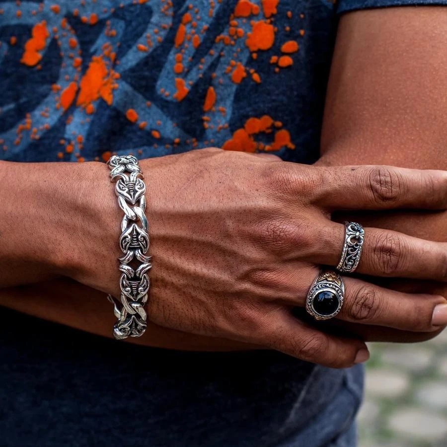 Features and Designs of Biker Bracelets You Must Know About