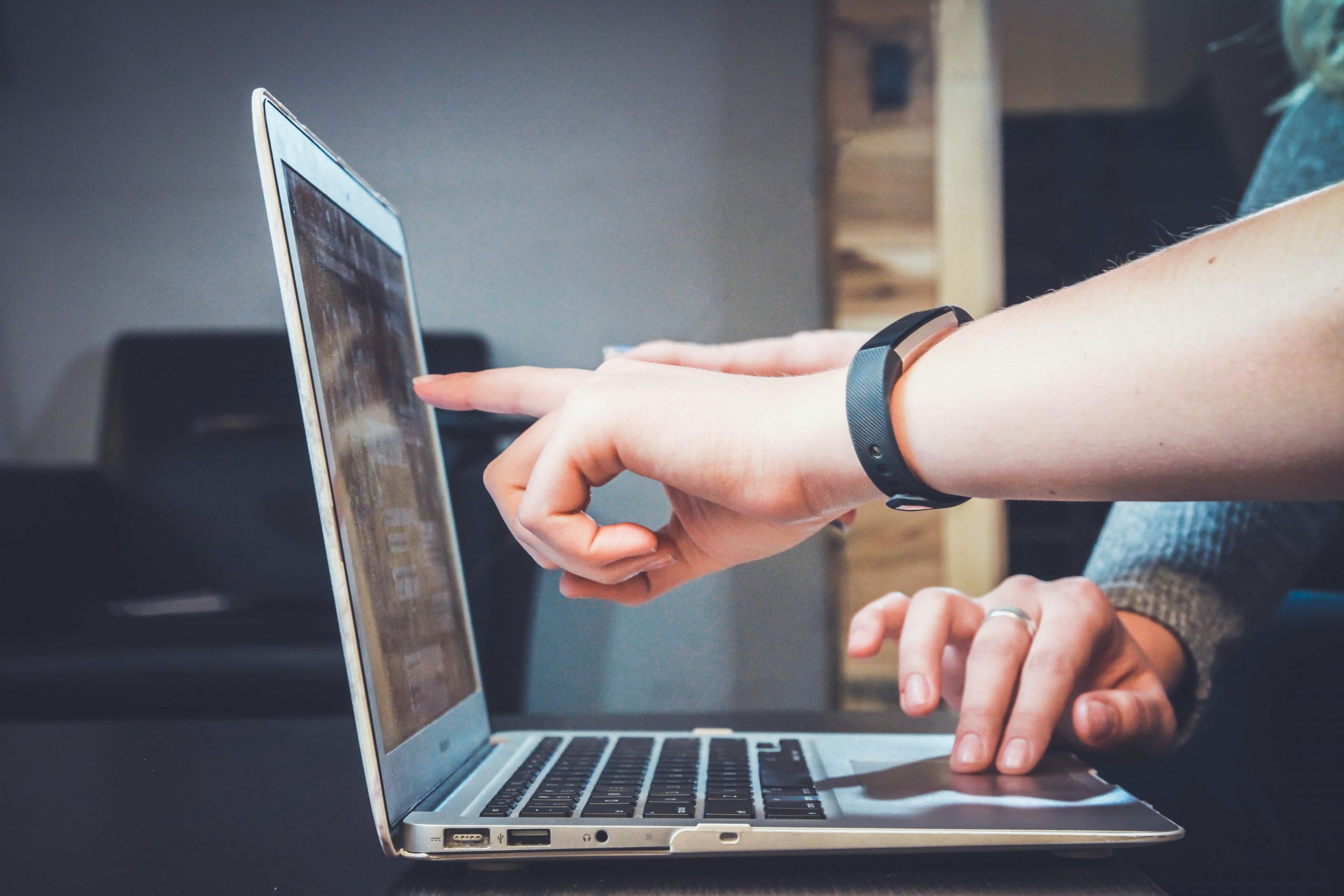 Cracking The Code To Building A Successful Ecommerce Business, With Goh Rong Yao