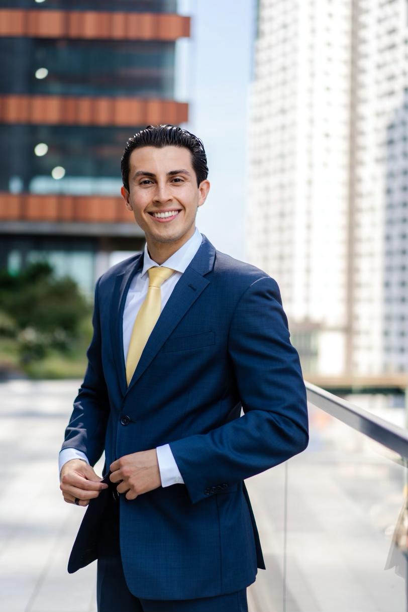 The Latino Agent, Juan Carlos Barreneche is Making an Impression on NYC Real Estate