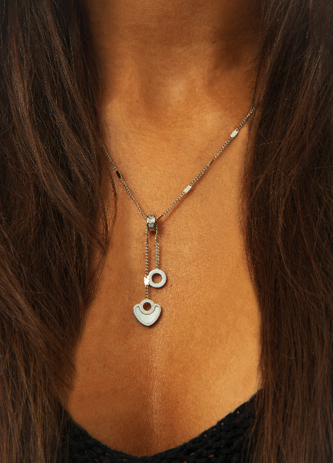 How Jewelry Brand ENGELSINN was Founded During COVID-19 and Still Grew to Become a Massively Popular Brand