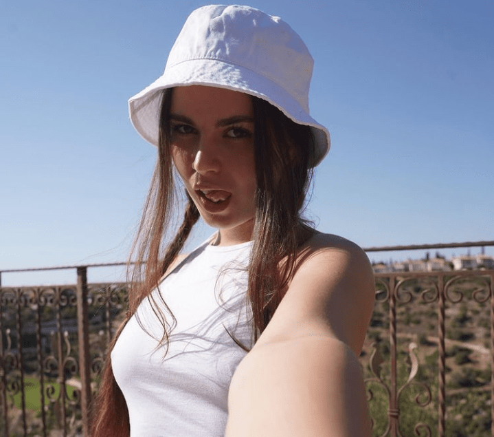 Lauren Alexis, a Young Model & Influencer, Teaches Everyone to take Full Control of Life