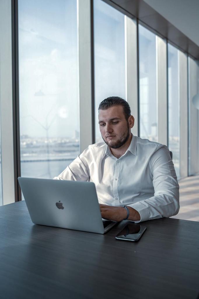 Manaf Koudmani owns three companies at the age of 20 Years