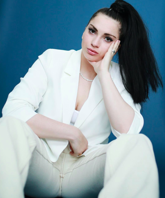 Meet Emilie Kirchgesner, The 20 Year Old Dancer Who Inspires Many Around Her