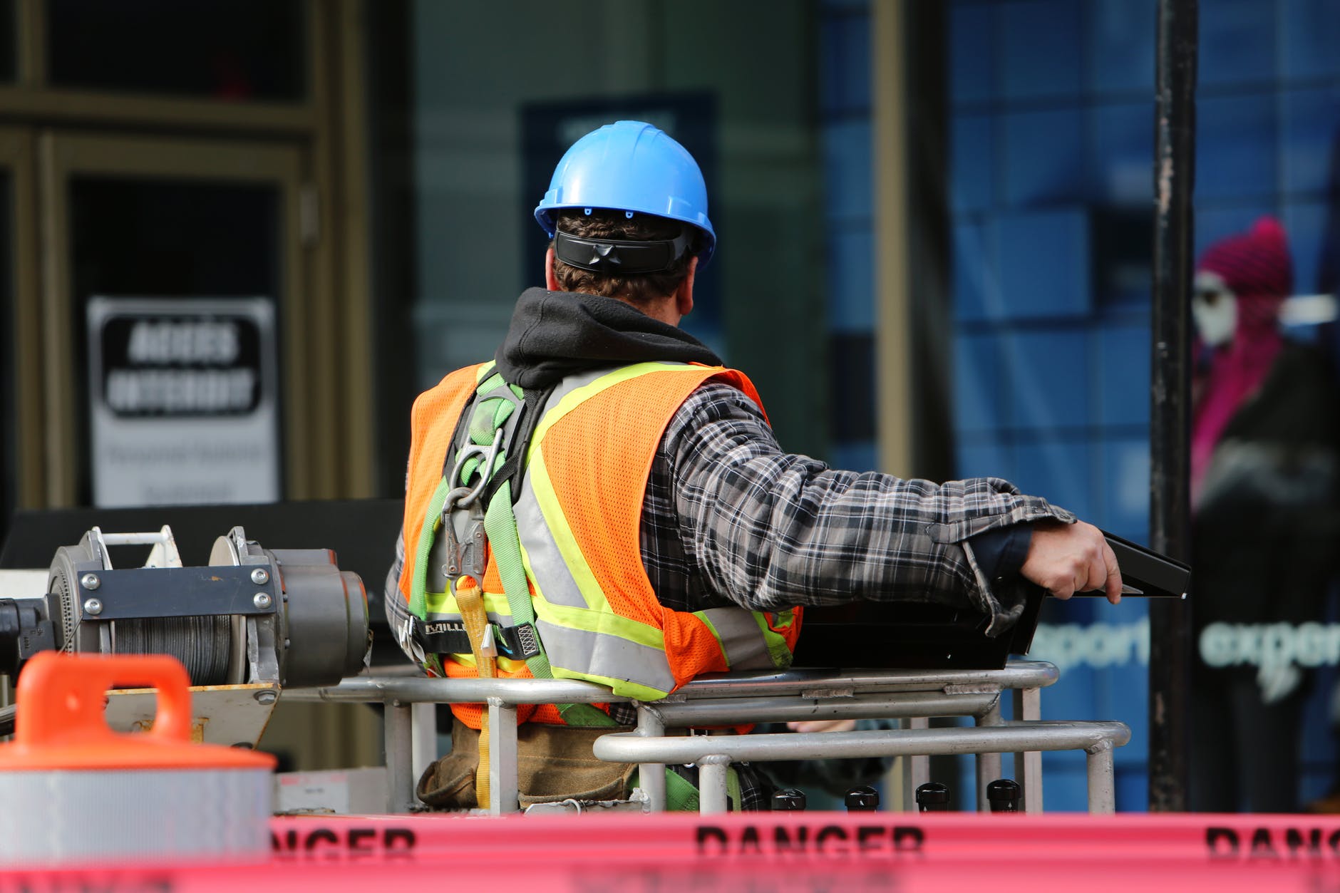 This Lifting Table is Great in Many Industries