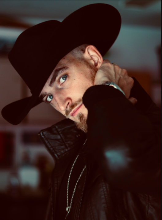 Nick Luciano Showing the Country Lifestyle through Entertainment and Social Media