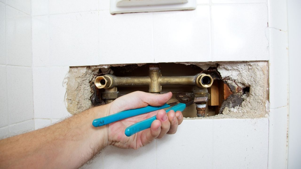 Troubleshooting Plumbing Issues At Home