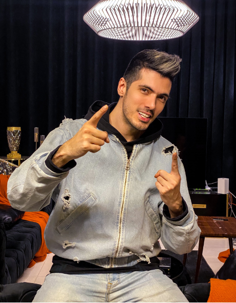 What Is The Secret Of Farshad’s Success?