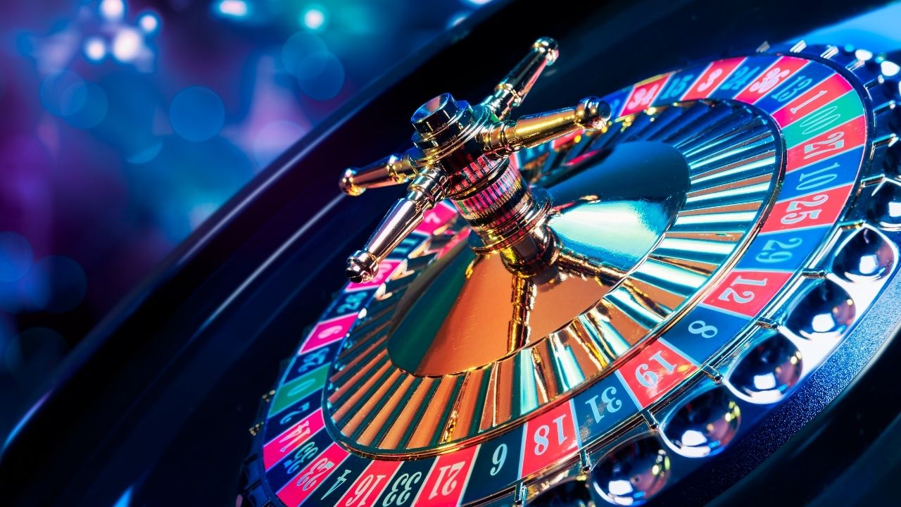 Cool Anime Characters Who Love To Play Casino