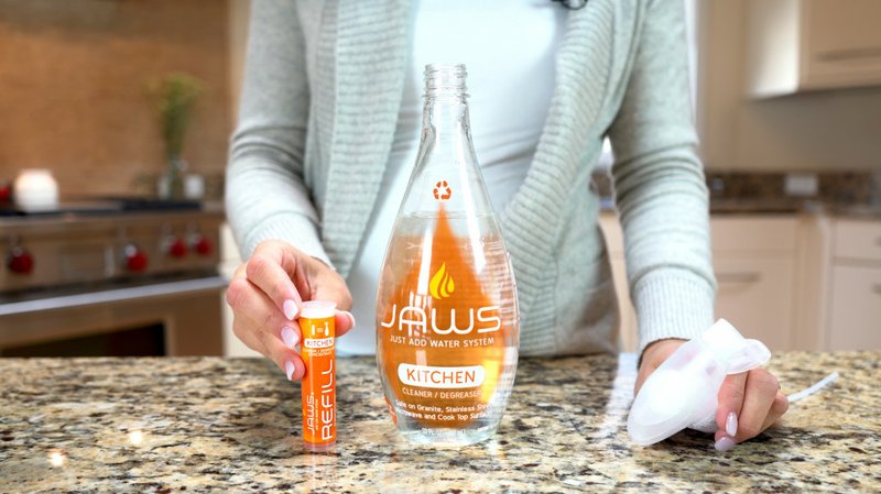 Transform Your Spring Cleaning Routine With a Refillable Cleaning System