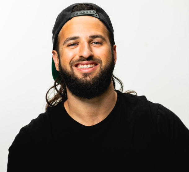 Anthony Mendez Teaches Fitness Coaches to Harness the Power of Social Media