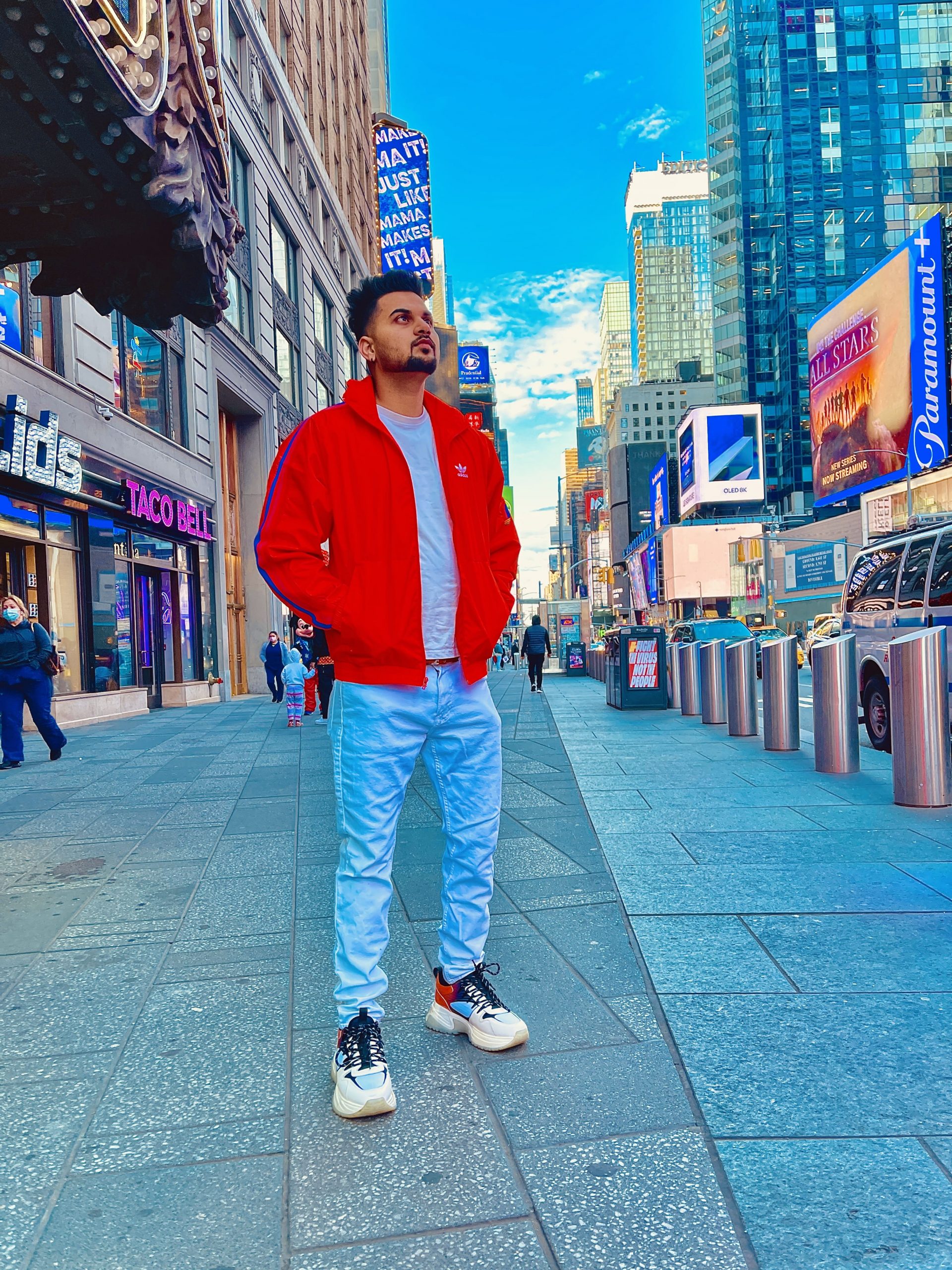 Ranwinder Singh Is One Of The Top Influencers In U.S.A Who Is Also Helping People Find Their Dream Home and Ranwinder singh donate 80% his money to the charity’s NGO groups