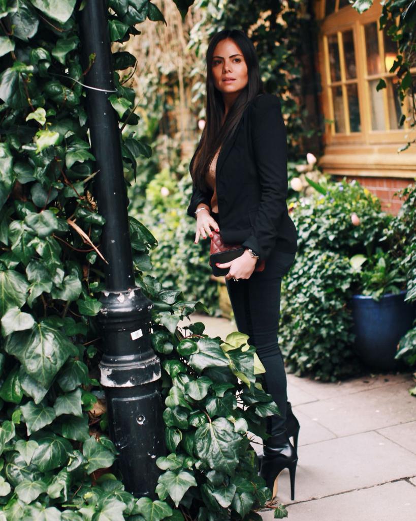 Innate skills and impeccable talents have led Flavia De Andrade to exponential success levels as an influencer and entrepreneur