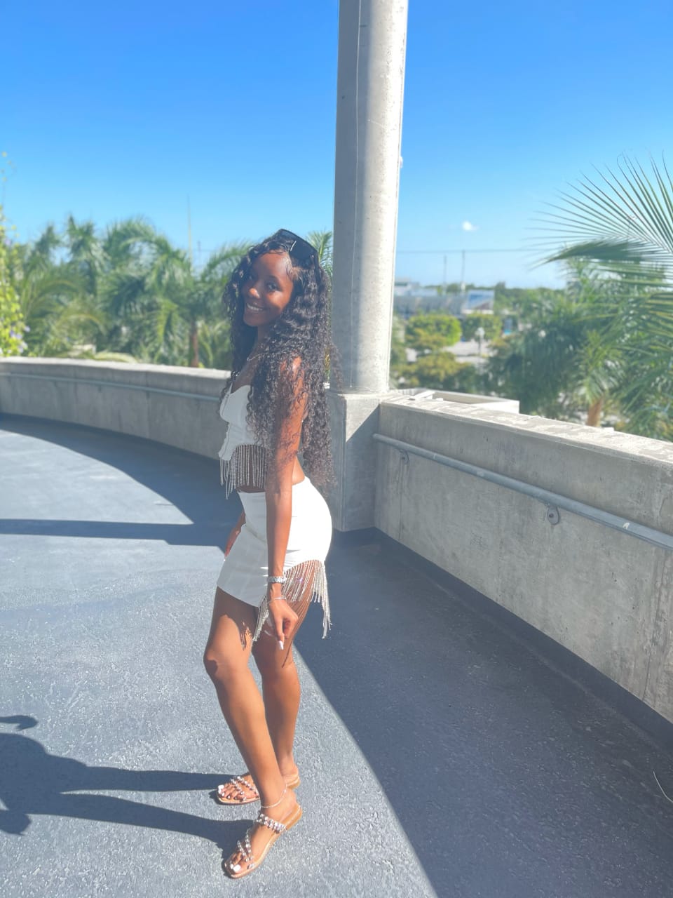 Meet Cachè Anderson, an 18 year old Entrepreneur Shining a Light on the Limitless Possibilities in Entrepreneurship