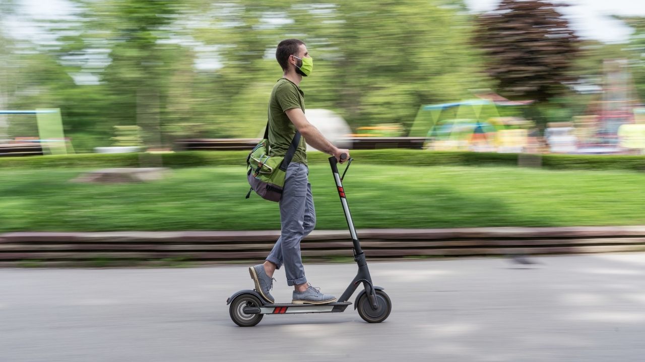 Top 7 Factors To Consider While Buying An Adult E-Scooter In 2021