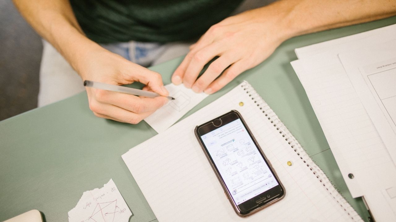 Hire a hacker | How to hack an iphone