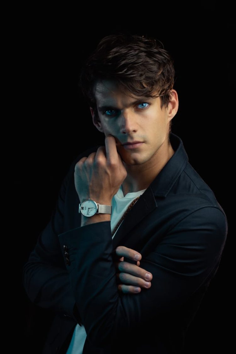 Meet Simone Ferretti, an astute name and personality climbing his way to the top in the social media industry.