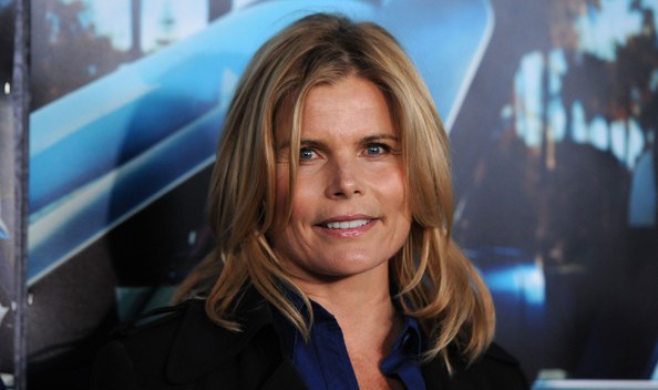Mariel Hemingway helps a child become a best-selling author