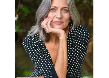 Ayelet Kaznelson: A Lactation Consultant Turned Actress Shares Her Journey to Success