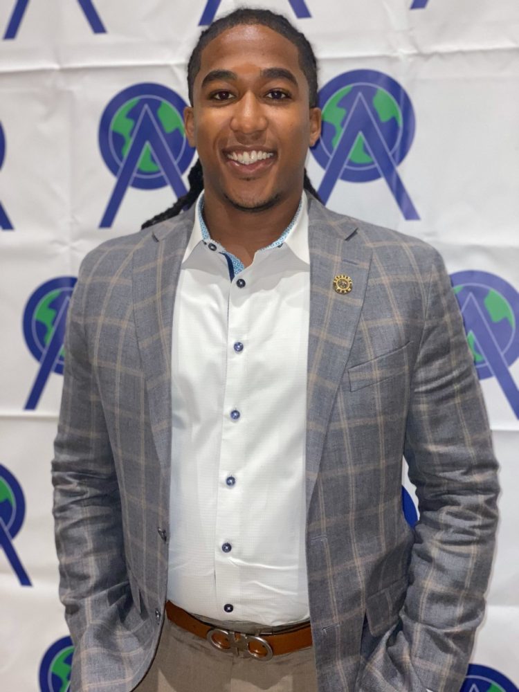 4 Quotes to live by 6-figure earner Darez Meriwether