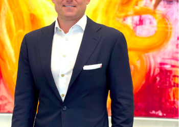 M Patrick Carroll Amongst Real Estate Professionals at BisNow Florida Real Estate Summit