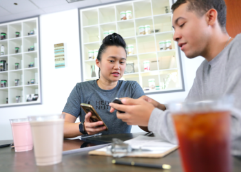 Three Ways Herbalife Independent Distributors Make Money