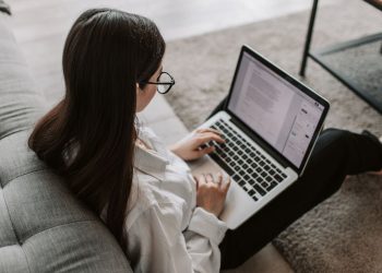 How to Fully Switch Off When You Work from Home