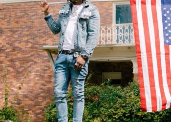Blaze Bar$, a singer-songwriter, is a philanthropist: a rare find!