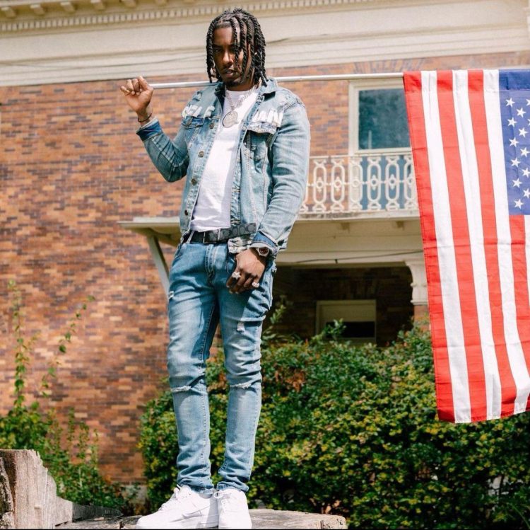 Blaze Bar$, a singer-songwriter, is a philanthropist: a rare find!