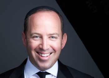 Paramedic to CEO: How Sim Shain Turned His Passion for Giving Into a Life-Saving Aviation Enterprise