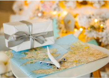 Festive family holiday reunions with private jet travel