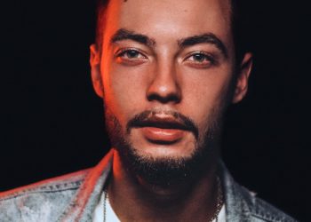 DJ Chertkovski’s  musical remixes leave the fans impressed across Asia