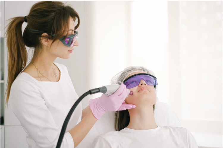 4 Examples of Laser Treatment Across the Medical Industry