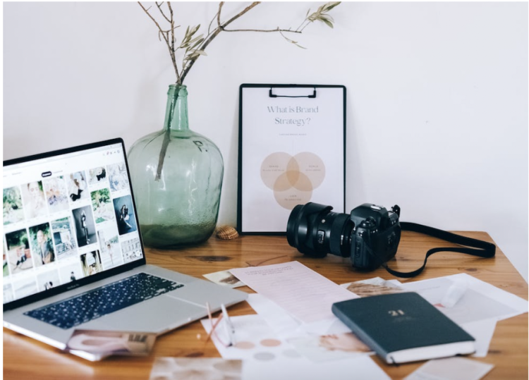 6 Personal Branding Experts to Follow in 2022